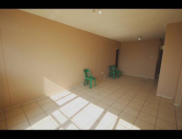 3 BEDROOM APARTMENT FOR SALE IN SINOVILLE